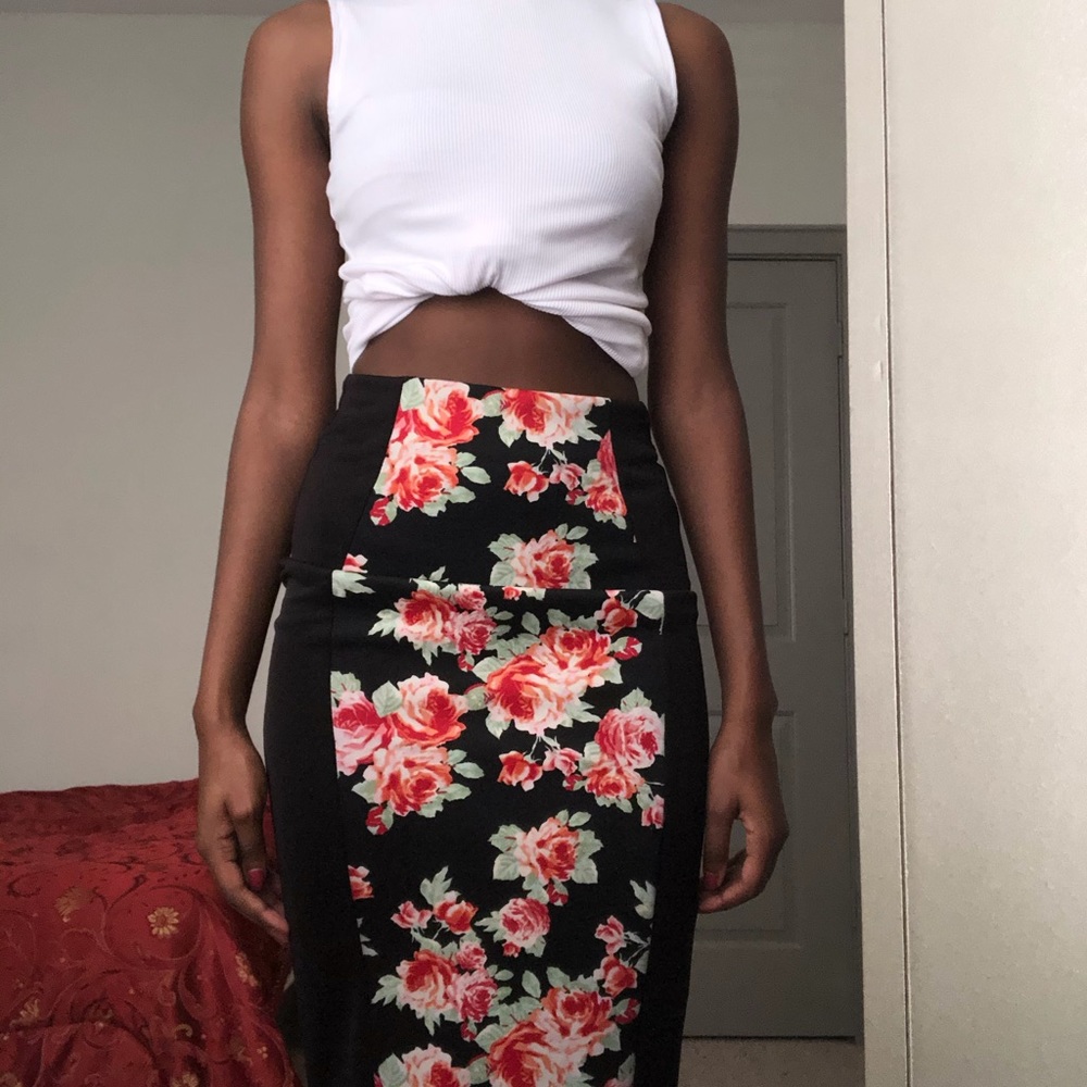Pencil skirt